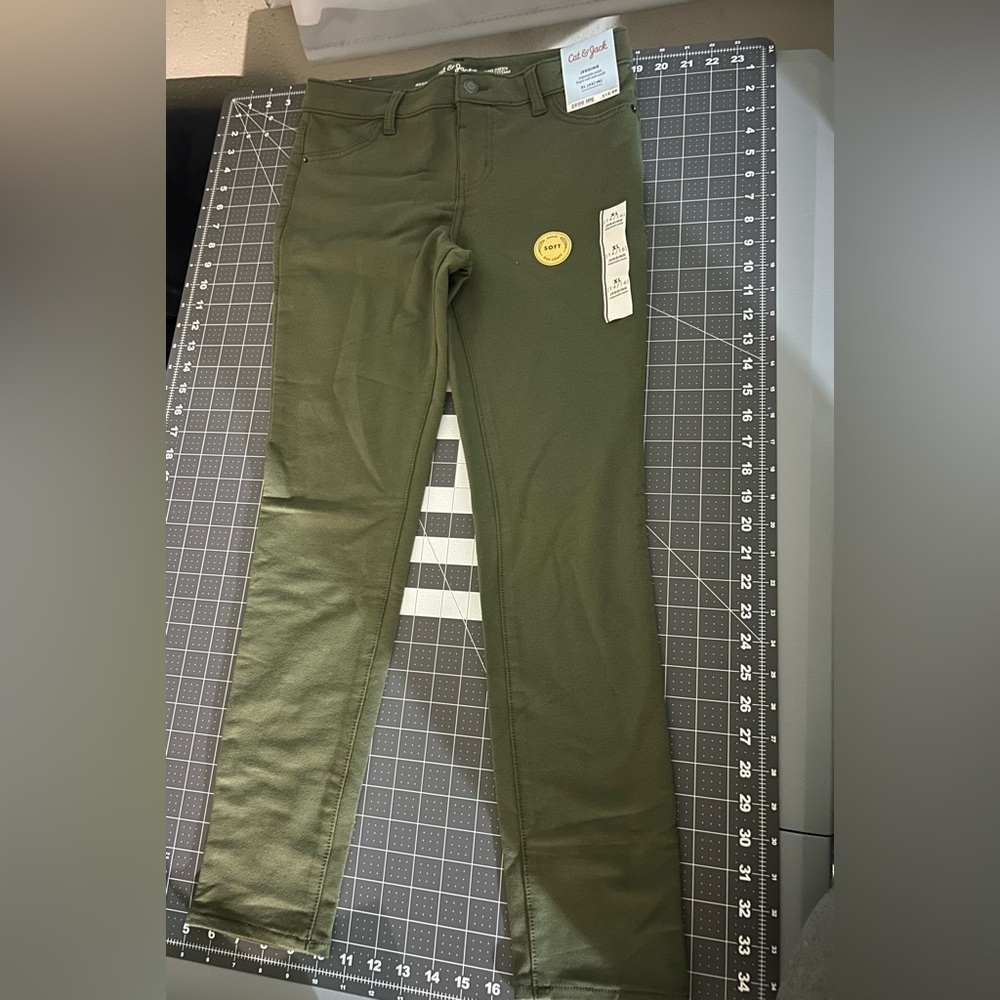 Cat & Jack Olive Green Kids pants 2pcs